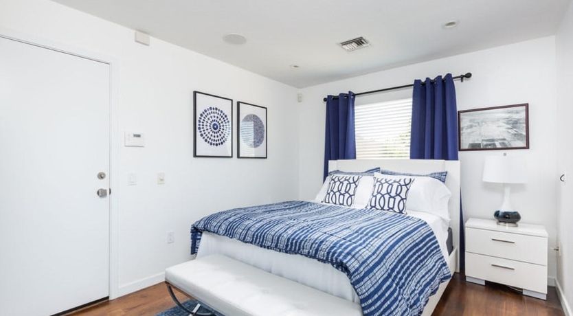 Photo of The Blue Pearl