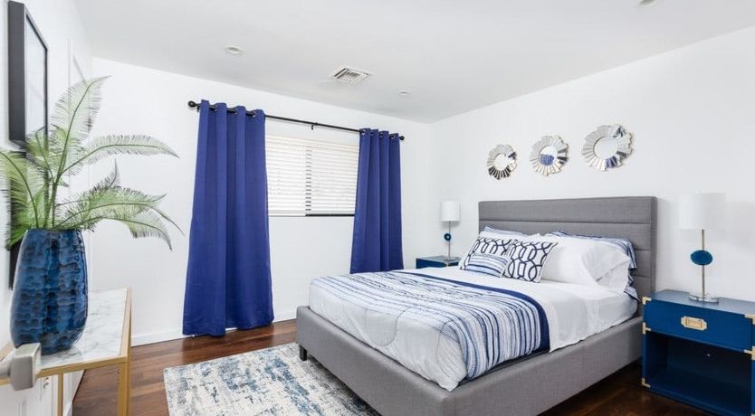 Photo of The Blue Pearl