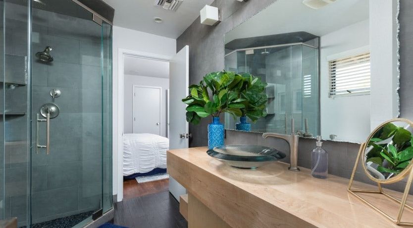 Photo of The Blue Pearl