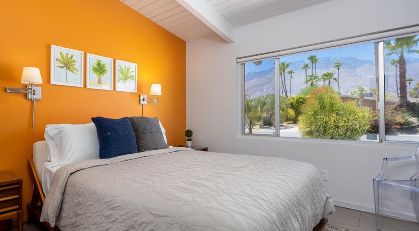 Photo of It's a Mid-Mod Thing