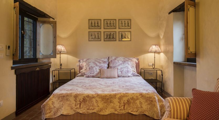 Photo of Old Vine's Jewel