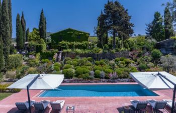 Old Vine's Jewel Holiday Home