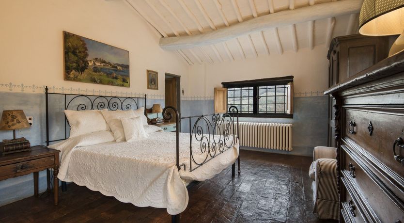 Photo of Old Vine's Jewel