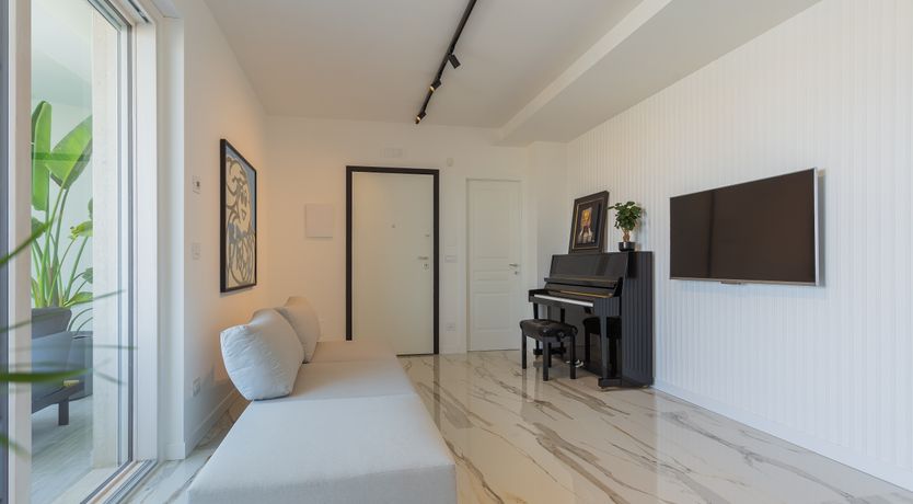 Photo of Olive Avenue