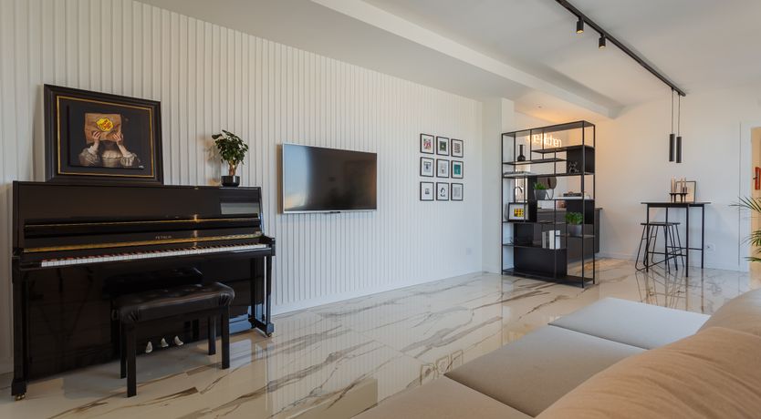 Photo of Olive Avenue