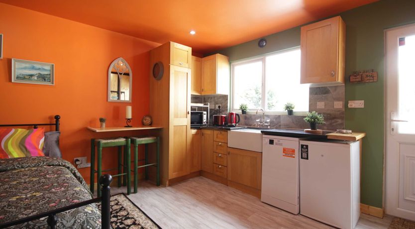 Photo of Georgias Gate