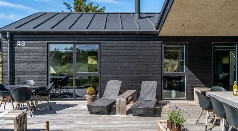 Photo of "Eriksine" - 750m from the sea