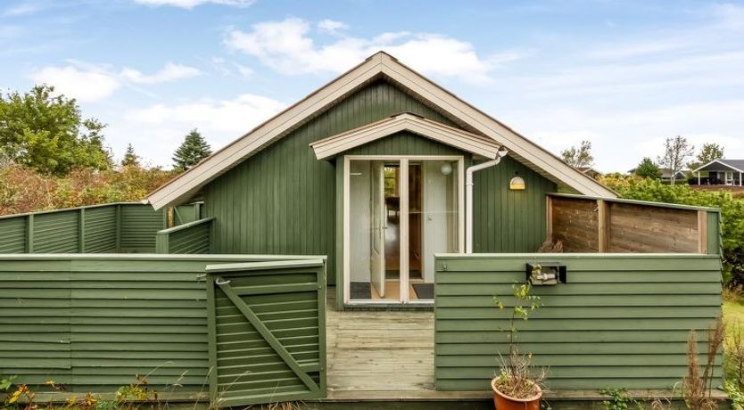 Photo of "Athislus" - 1.1km from the sea