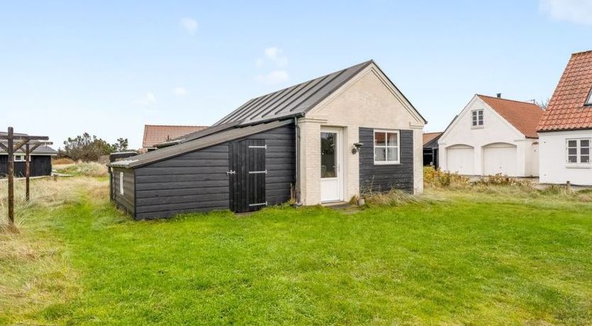 Photo of "Sylvana" - 75m from the sea