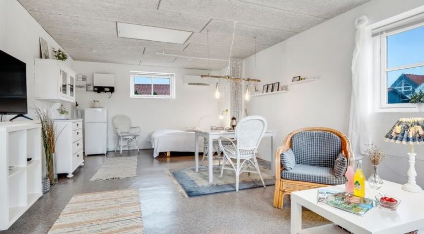 Photo of "Sylvana" - 75m from the sea