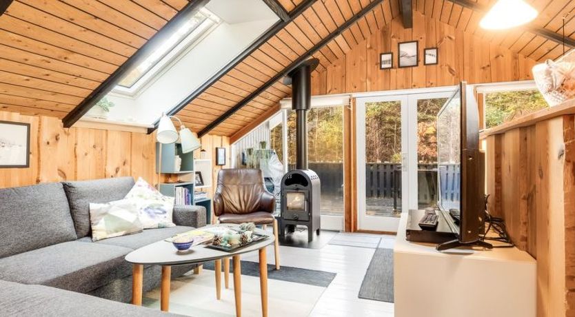 Photo of "Else" - 470m from the sea