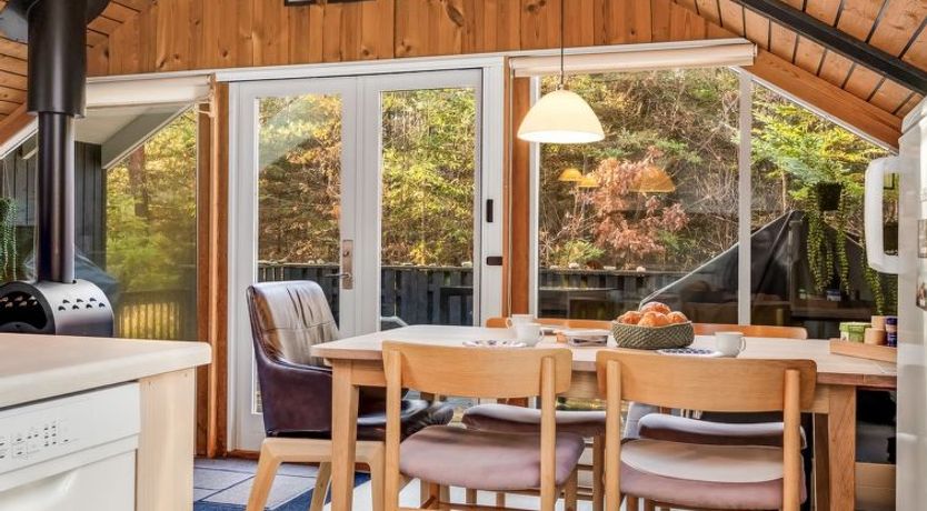 Photo of "Else" - 470m from the sea