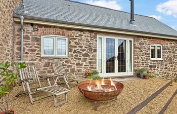 Buttercup Cottage, Luxborough Holiday Home