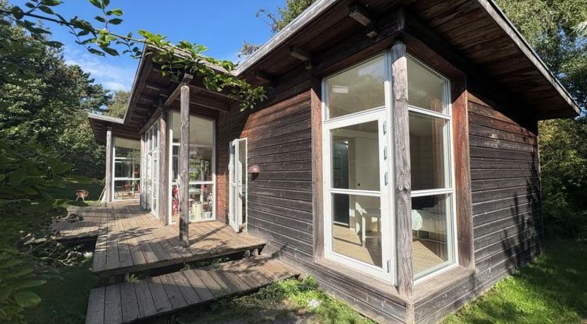 Photo of "Ellenora" - 1.7km from the sea