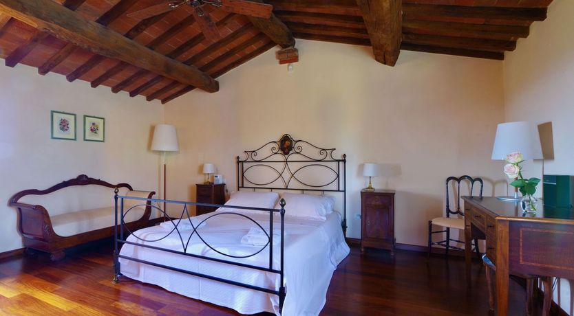 Photo of Charming Crimson Haven