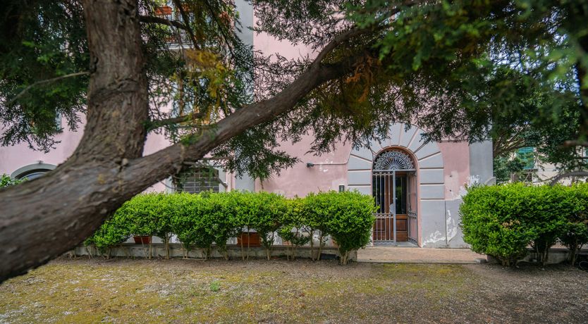 Photo of Mountains & Waves