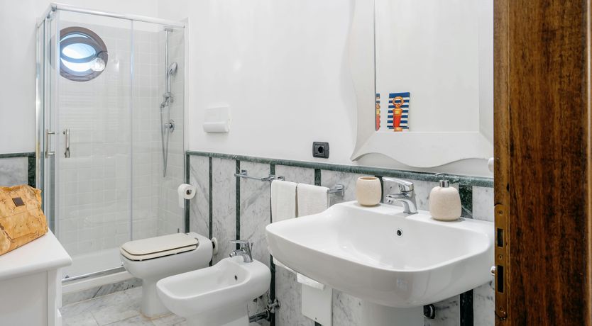 Photo of Mountains & Waves