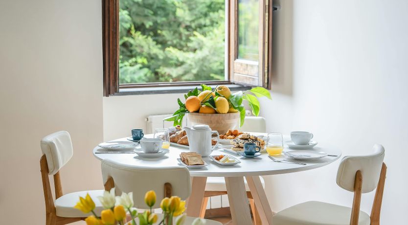 Photo of Mountains & Waves