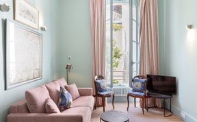 Photo of Leafy Parisian Residence