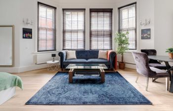 Mayfair Hideaway Holiday Home