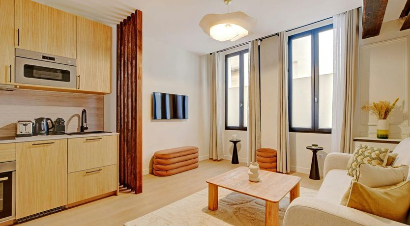 Photo of Parisian Moonlight