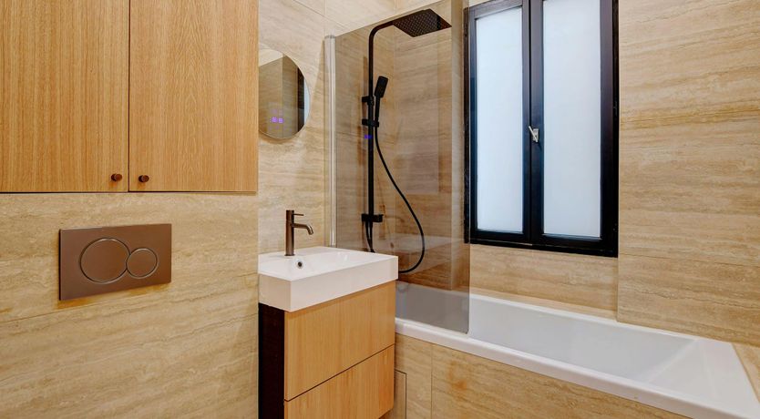 Photo of Parisian Moonlight