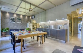 Casa of Mirrors Holiday Home