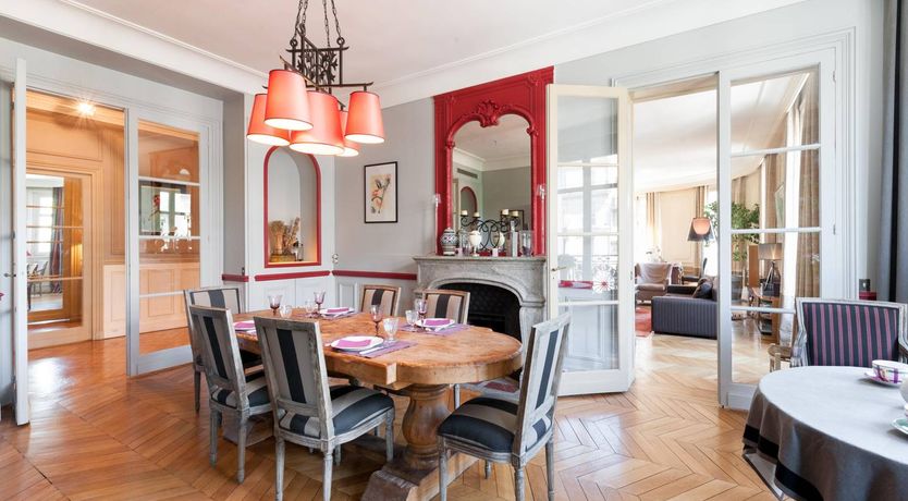 Photo of Parisian Literati