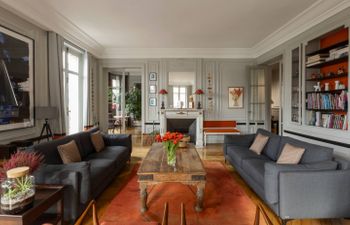 Parisian Literati Holiday Home
