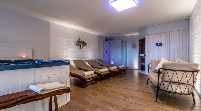 Photo of The Italian View