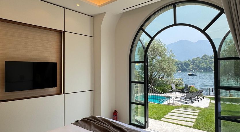 Photo of Isola Views