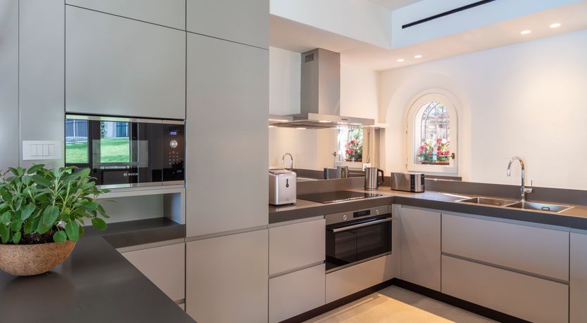 Photo of Isola Views