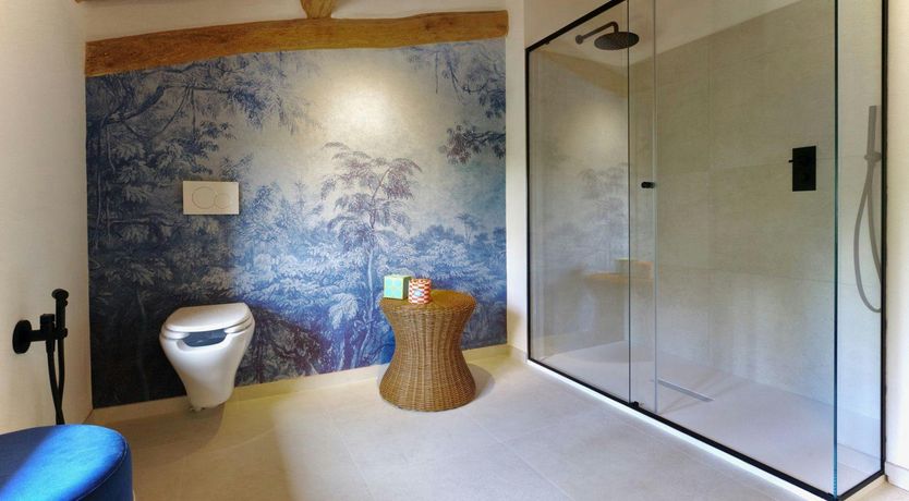 Photo of Grapes & Olives