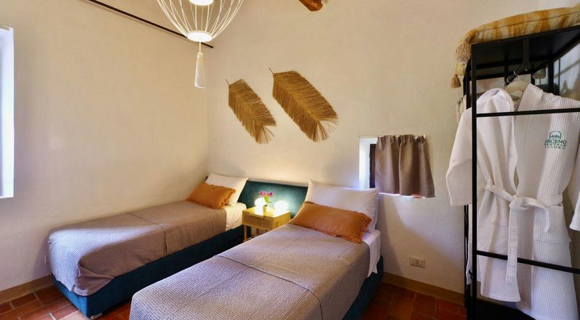 Photo of Grapes & Olives