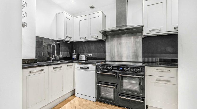 Photo of Radiant Green