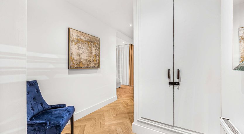 Photo of Radiant Green