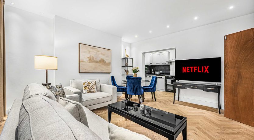 Photo of Radiant Green