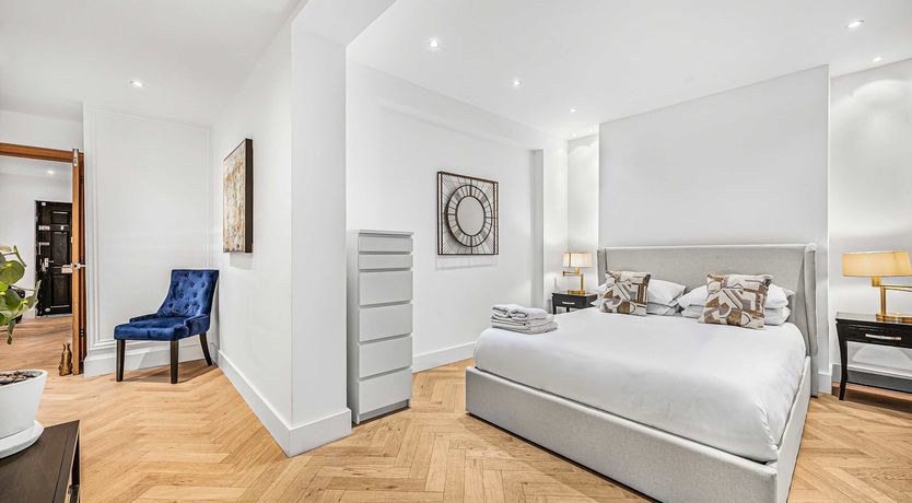 Photo of Radiant Green