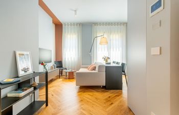 Milan Skies Holiday Home