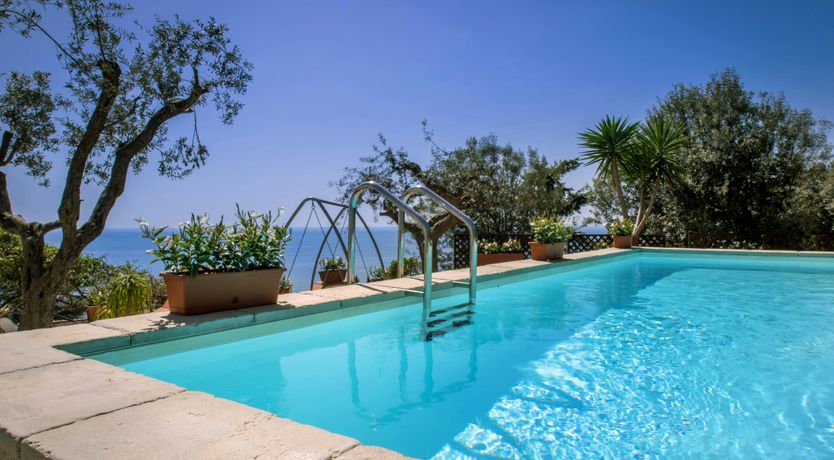 Photo of Seascape Solitude