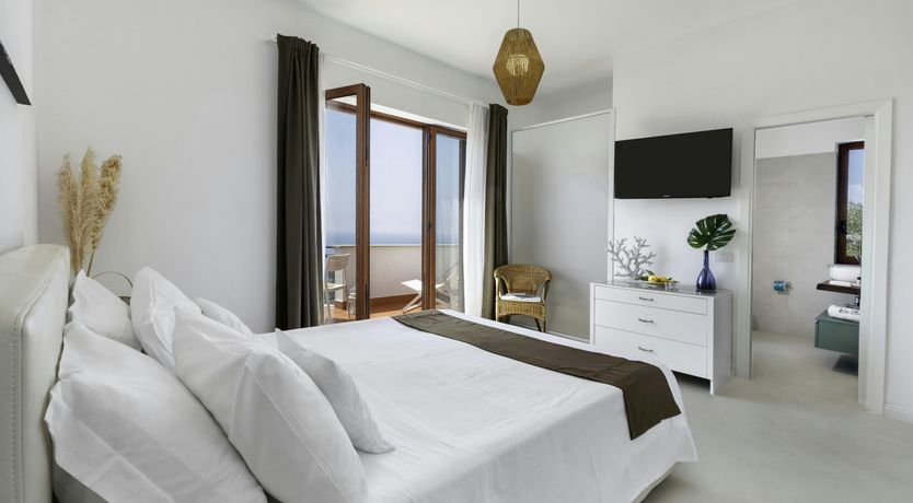 Photo of Seascape Solitude