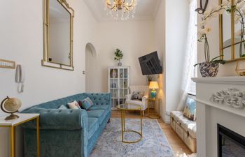 Florentine Chandeliers Holiday Home