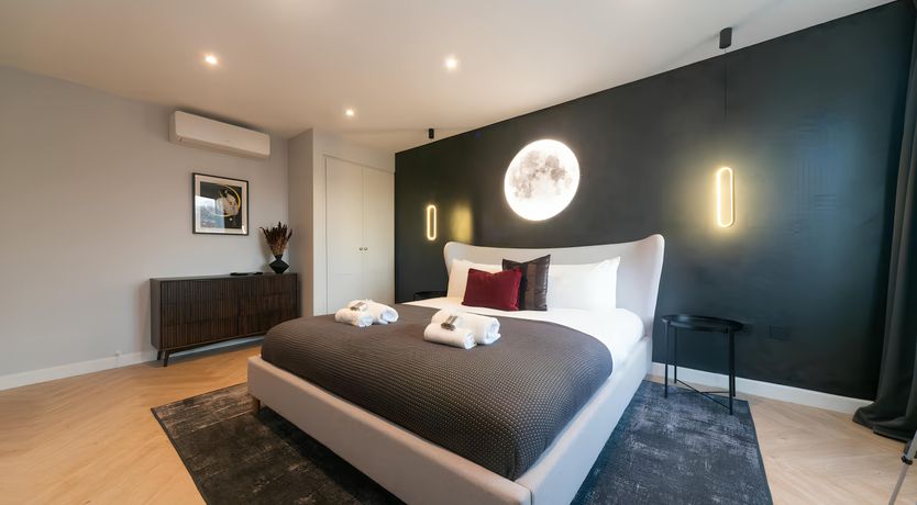 Photo of Lunar London