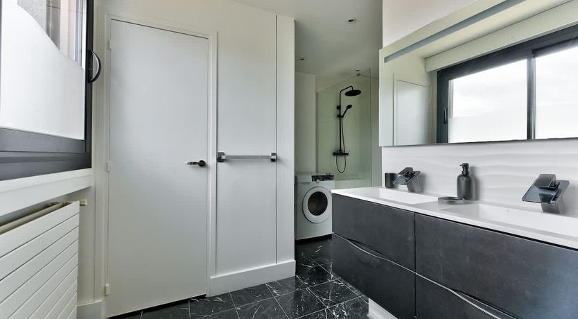 Photo of The Elegant Residence