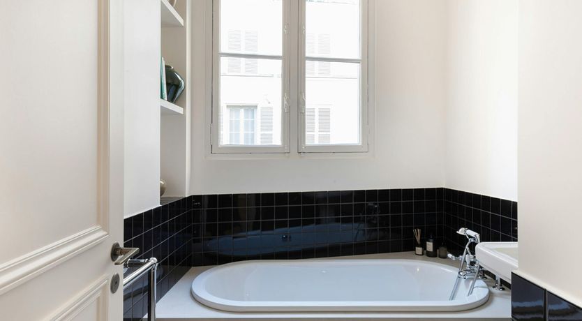 Photo of Saint-Germain Des Prés Gem