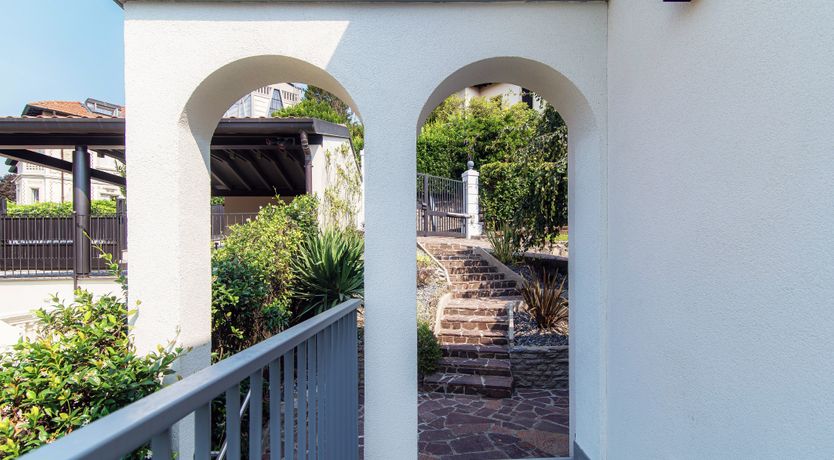 Photo of Como Hillside