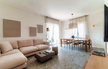 Como Hillside Holiday Home