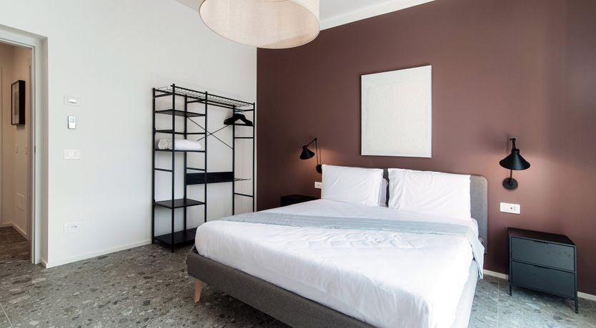 Photo of Como Hillside