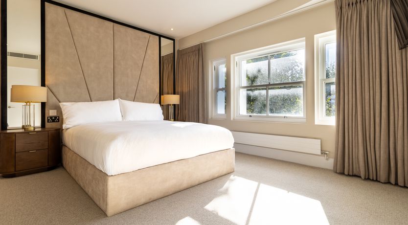 Photo of Gold & Shadow