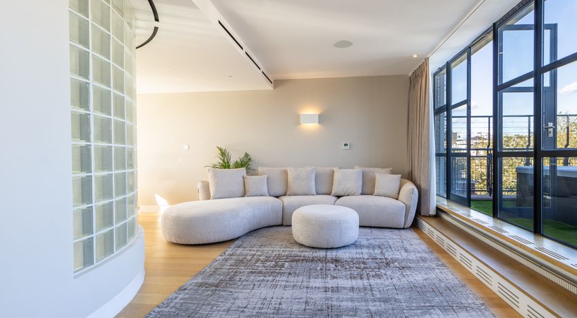 Photo of Gold & Shadow